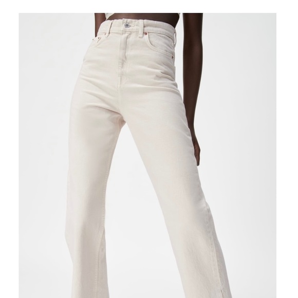 Zara Denim - NWT WHITE ZARA JEANS